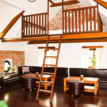 U Hastrmana Guest house 2*